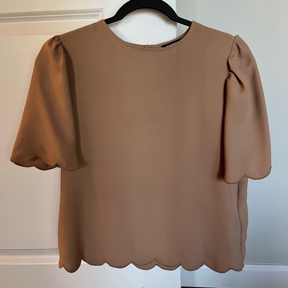 EXPRESS tan blouse. Women’s size small.